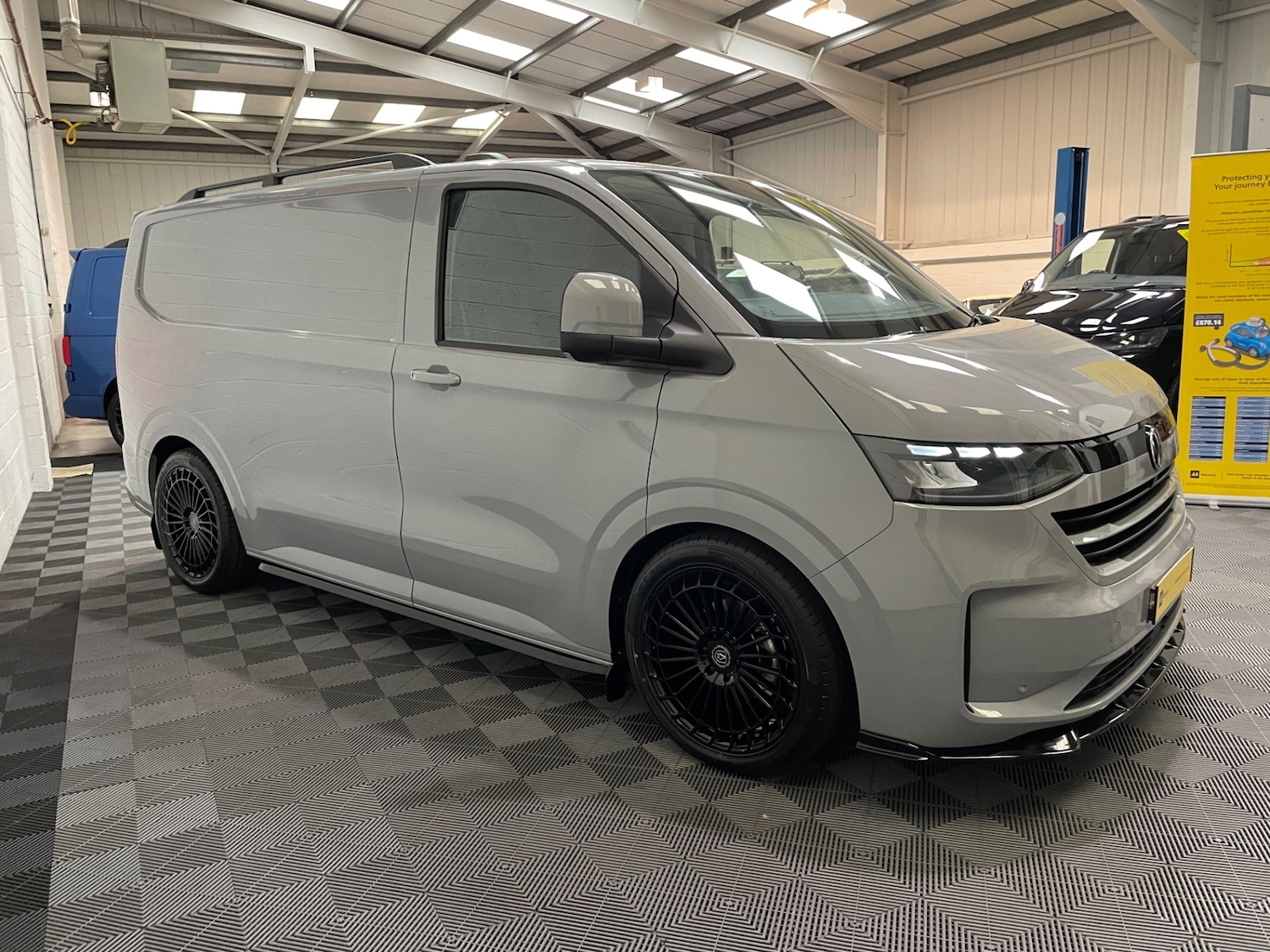 Used Volkswagen Transporter 2025 for sale - 76160941: Photo 41