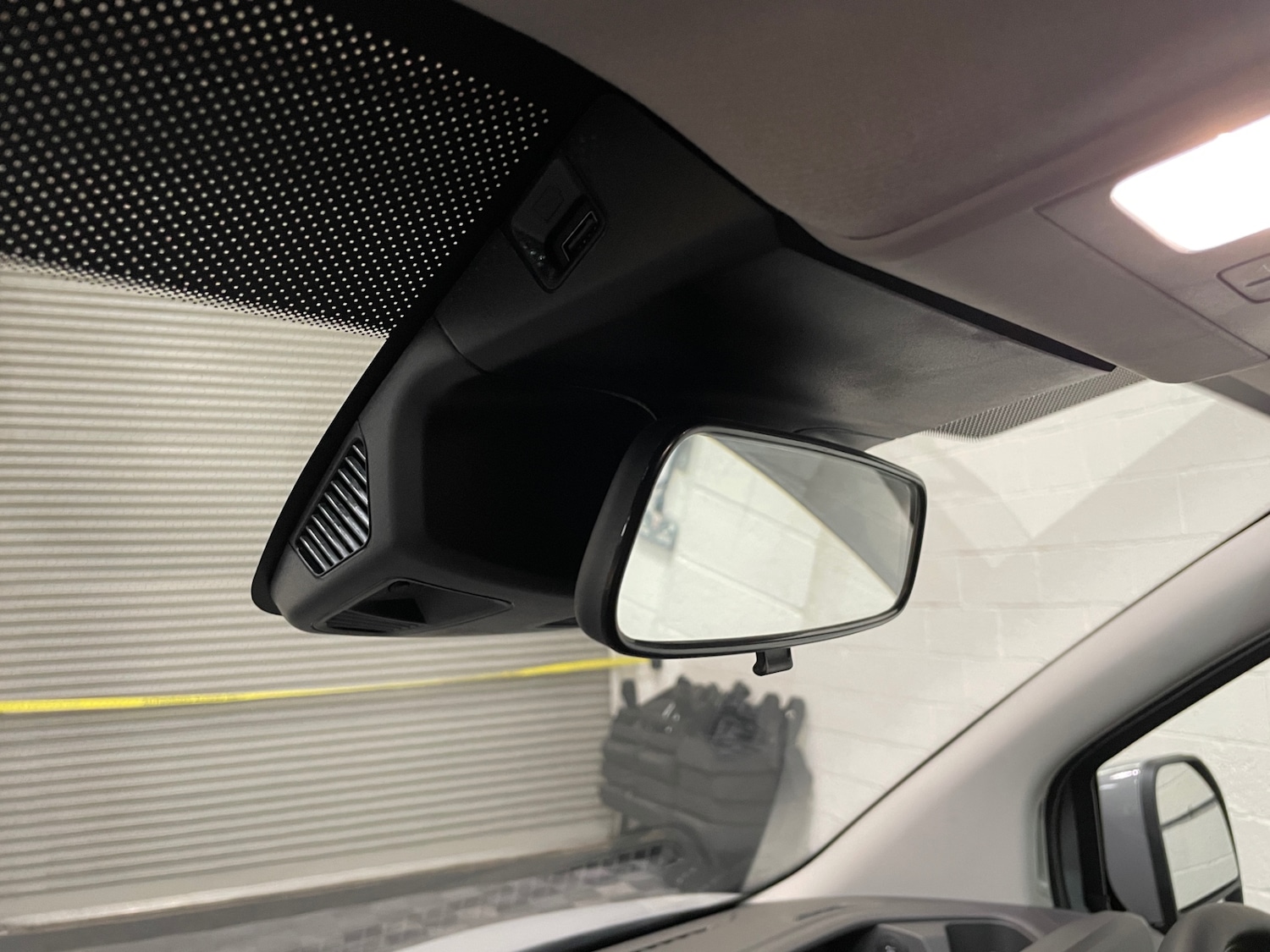 Used Volkswagen Transporter 2025 for sale - 76160941: Photo 50