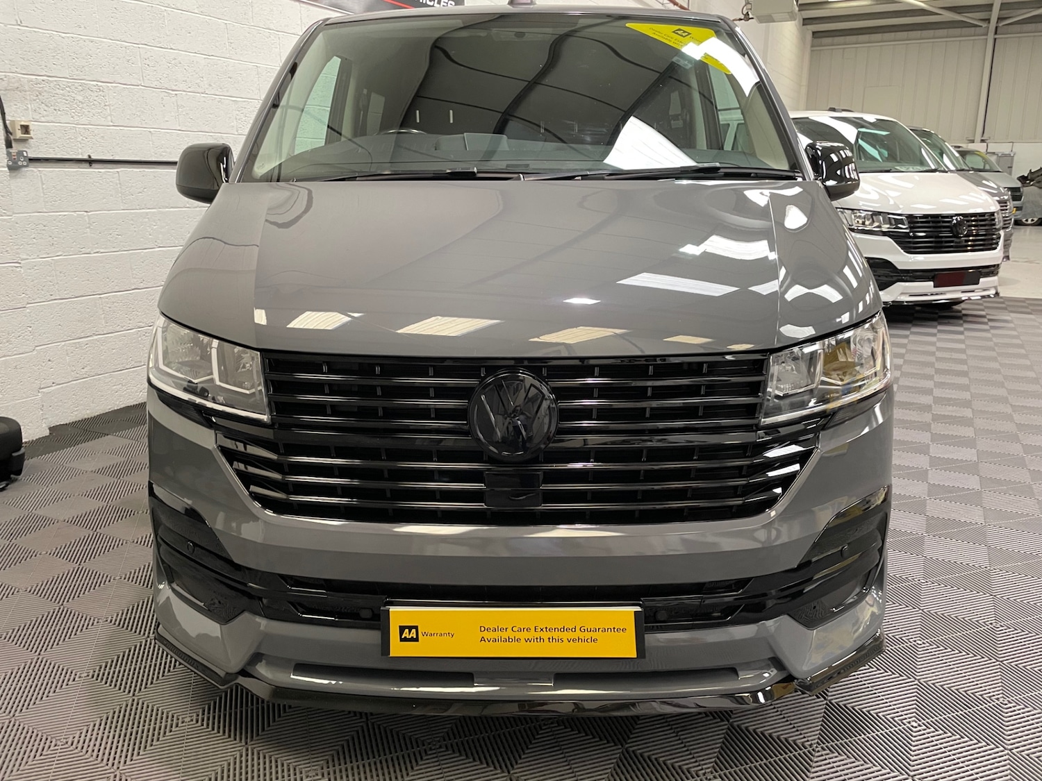 Used Volkswagen Transporter 2021 for sale - 76980017: Photo 2