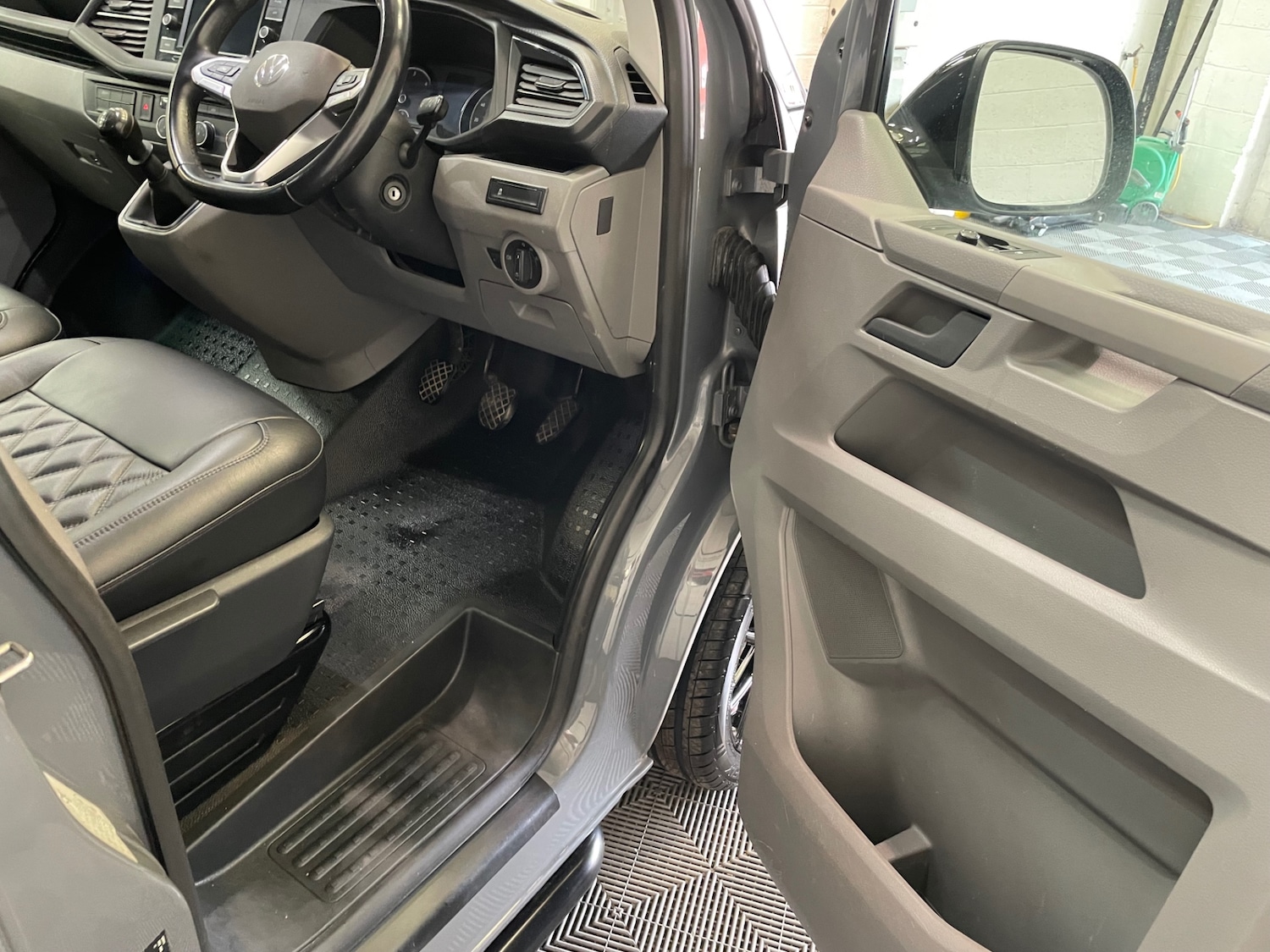 Used Volkswagen Transporter 2021 for sale - 76980017: Photo 26