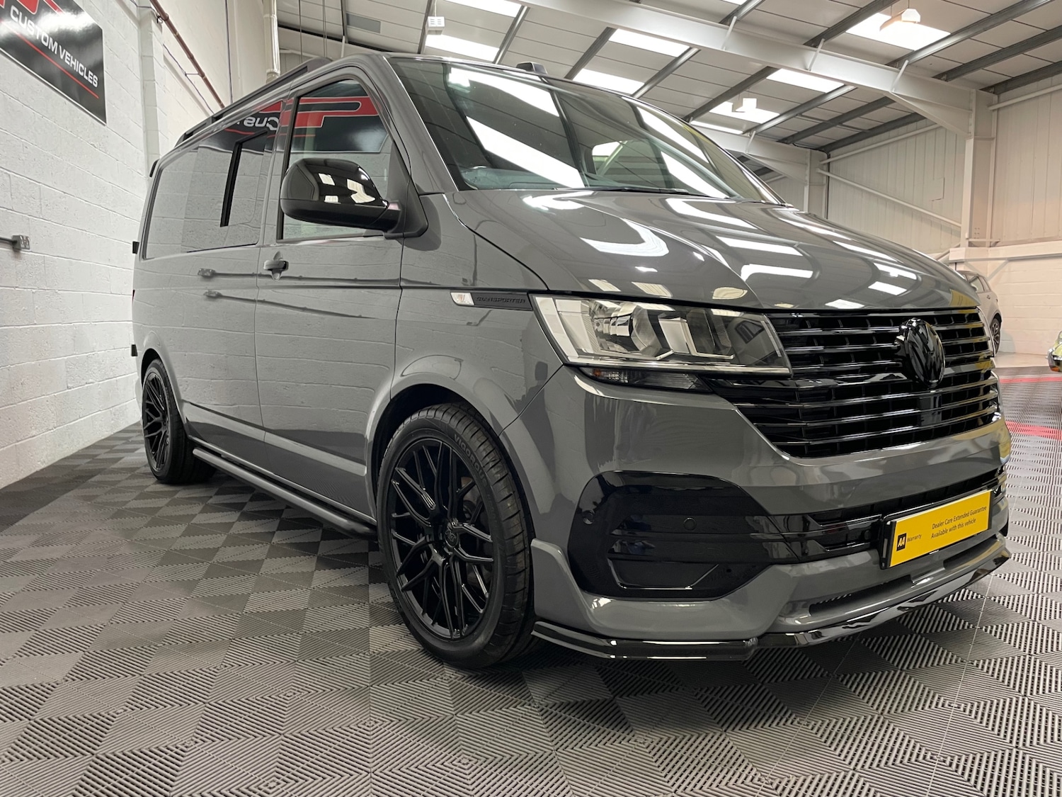 Used Volkswagen Transporter 2021 for sale - 76980017: Photo 3