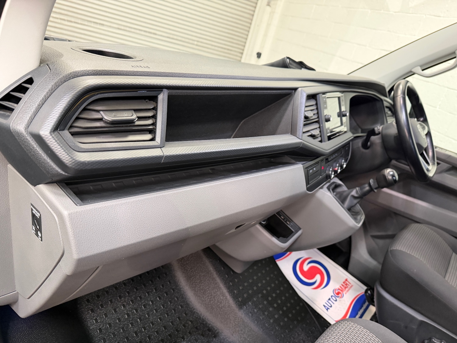 Used Volkswagen Transporter 2021 for sale - 77578748: Photo 30