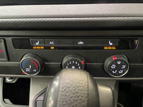 Used Volkswagen Transporter 2023 for sale - 75584393: Photo 23