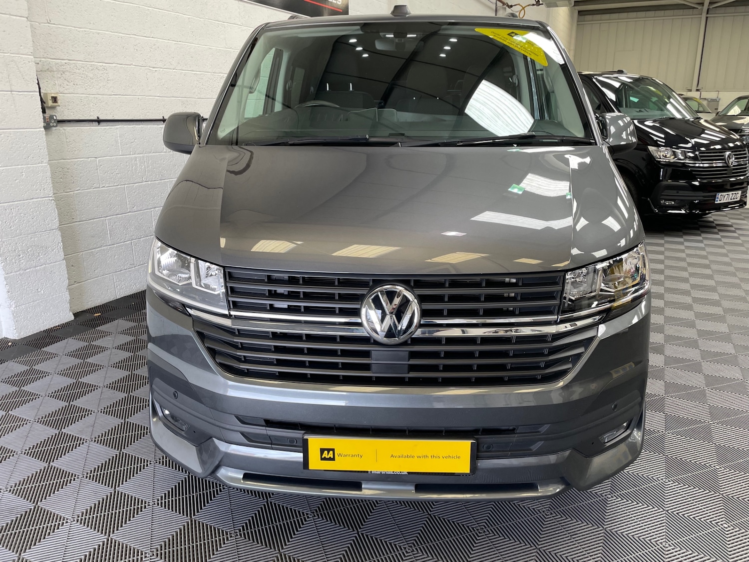 Used Volkswagen Transporter 2023 for sale - 77934218: Photo 2
