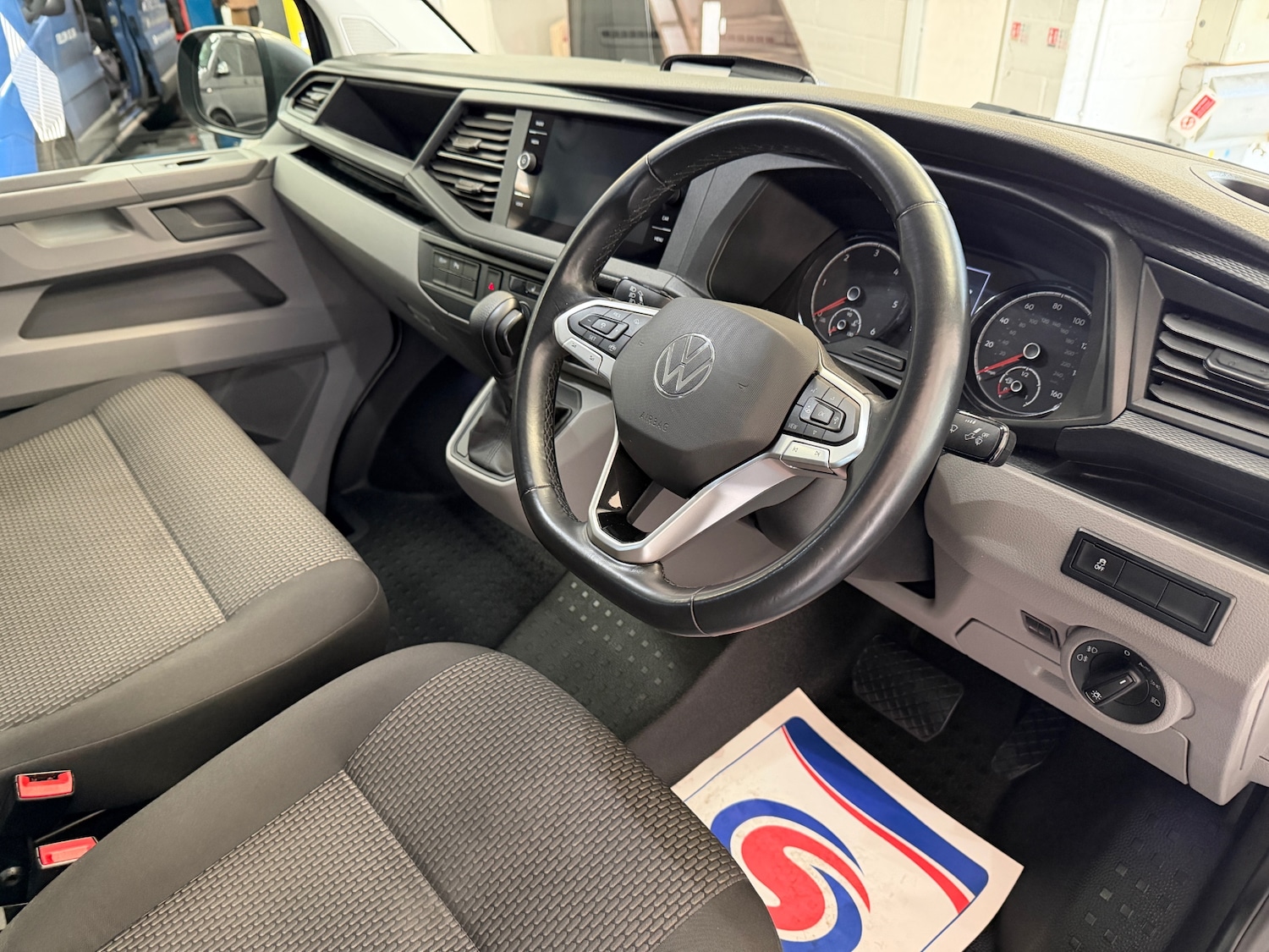 Used Volkswagen Transporter 2023 for sale - 77934218: Photo 25