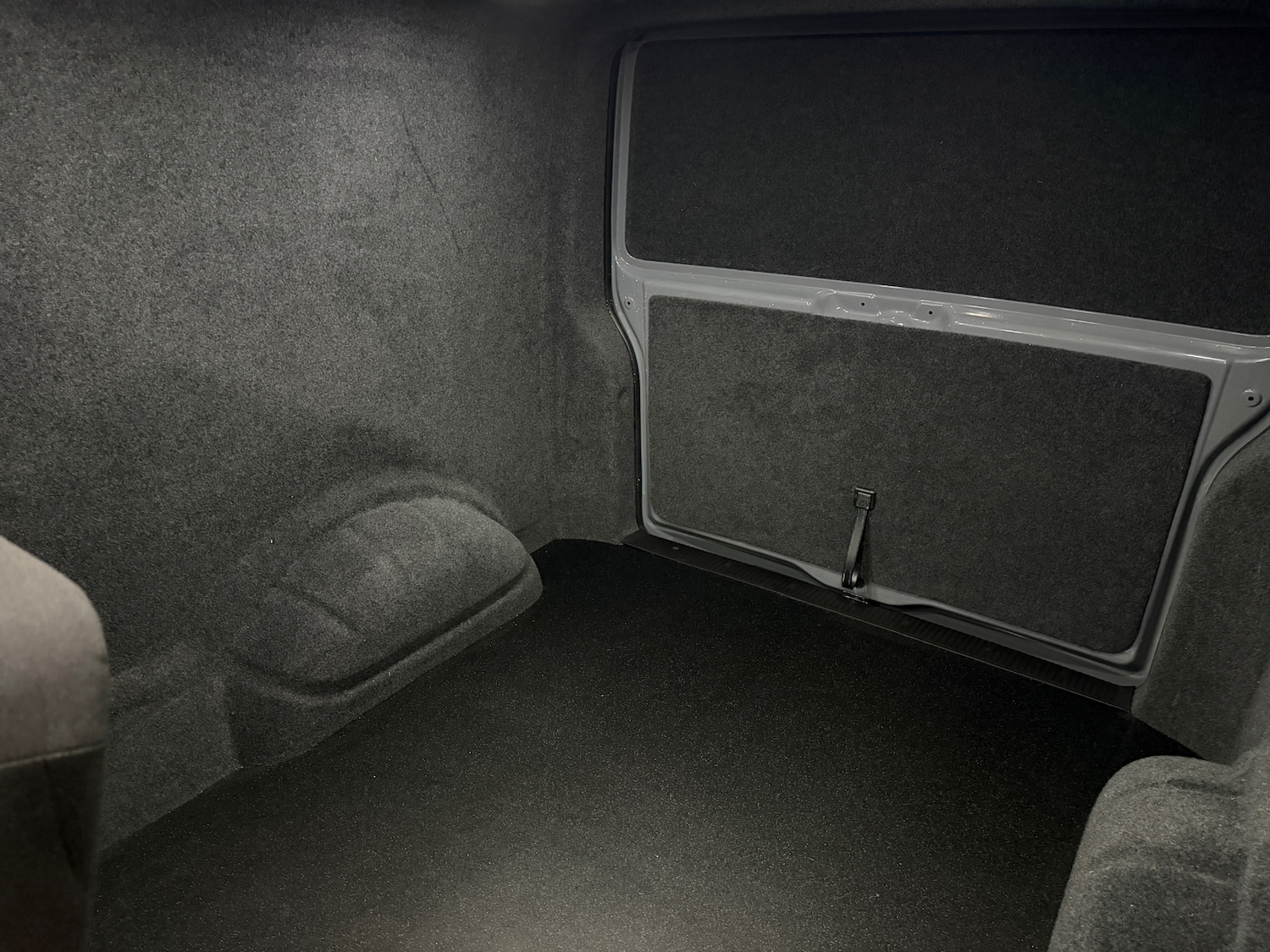 Used Volkswagen Transporter 2023 for sale - 77001927: Photo 24