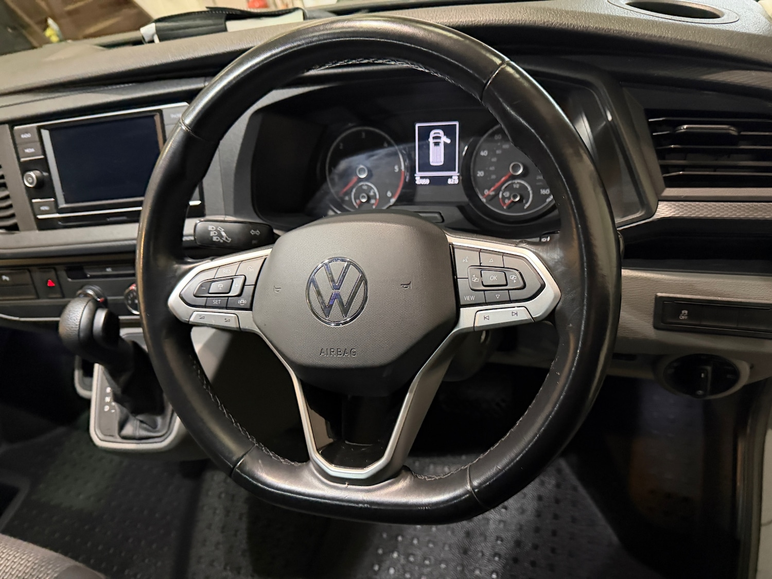 Used Volkswagen Transporter 2023 for sale - 77001927: Photo 32