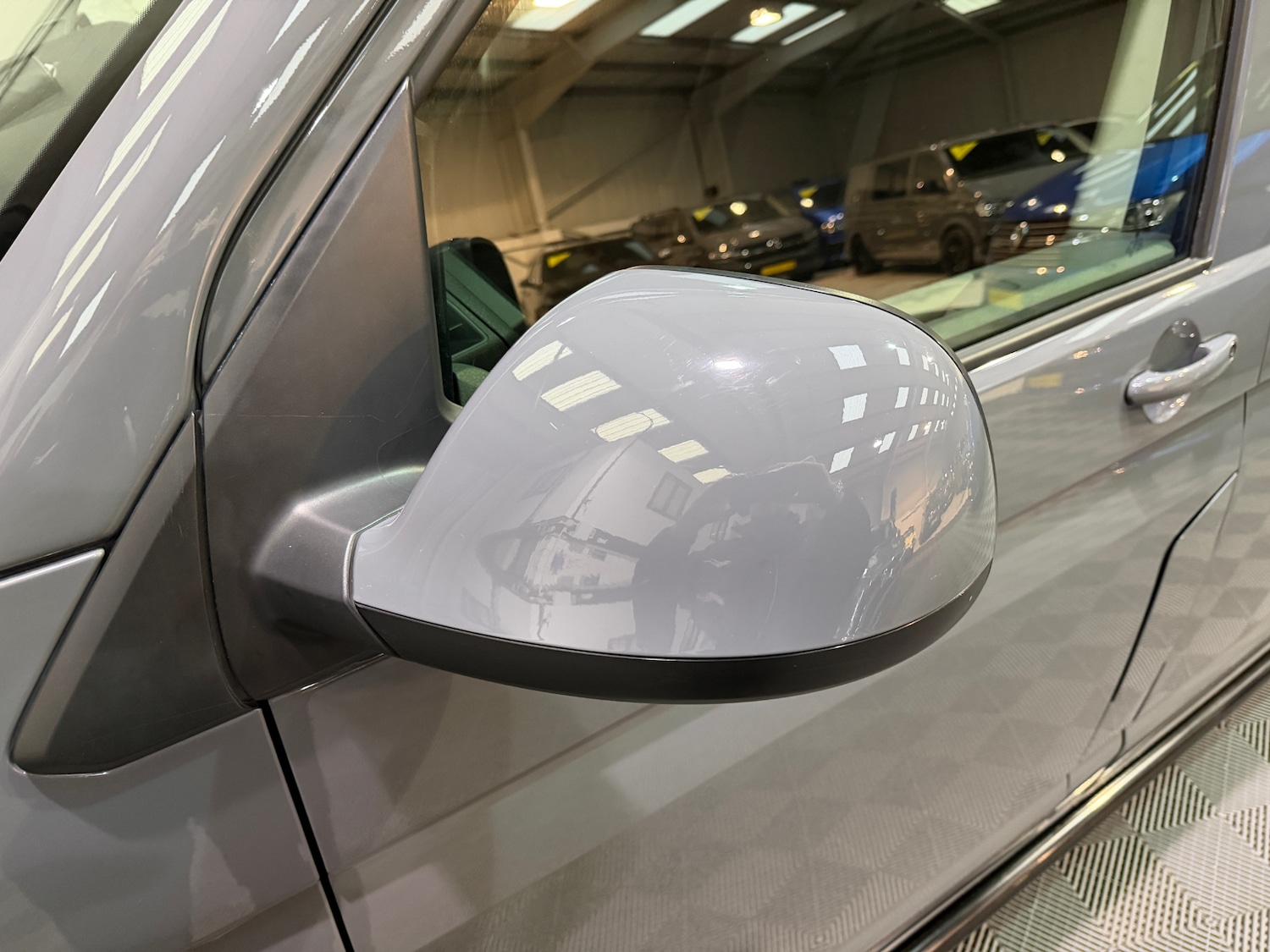 Used Volkswagen Transporter 2023 for sale - 77001927: Photo 49