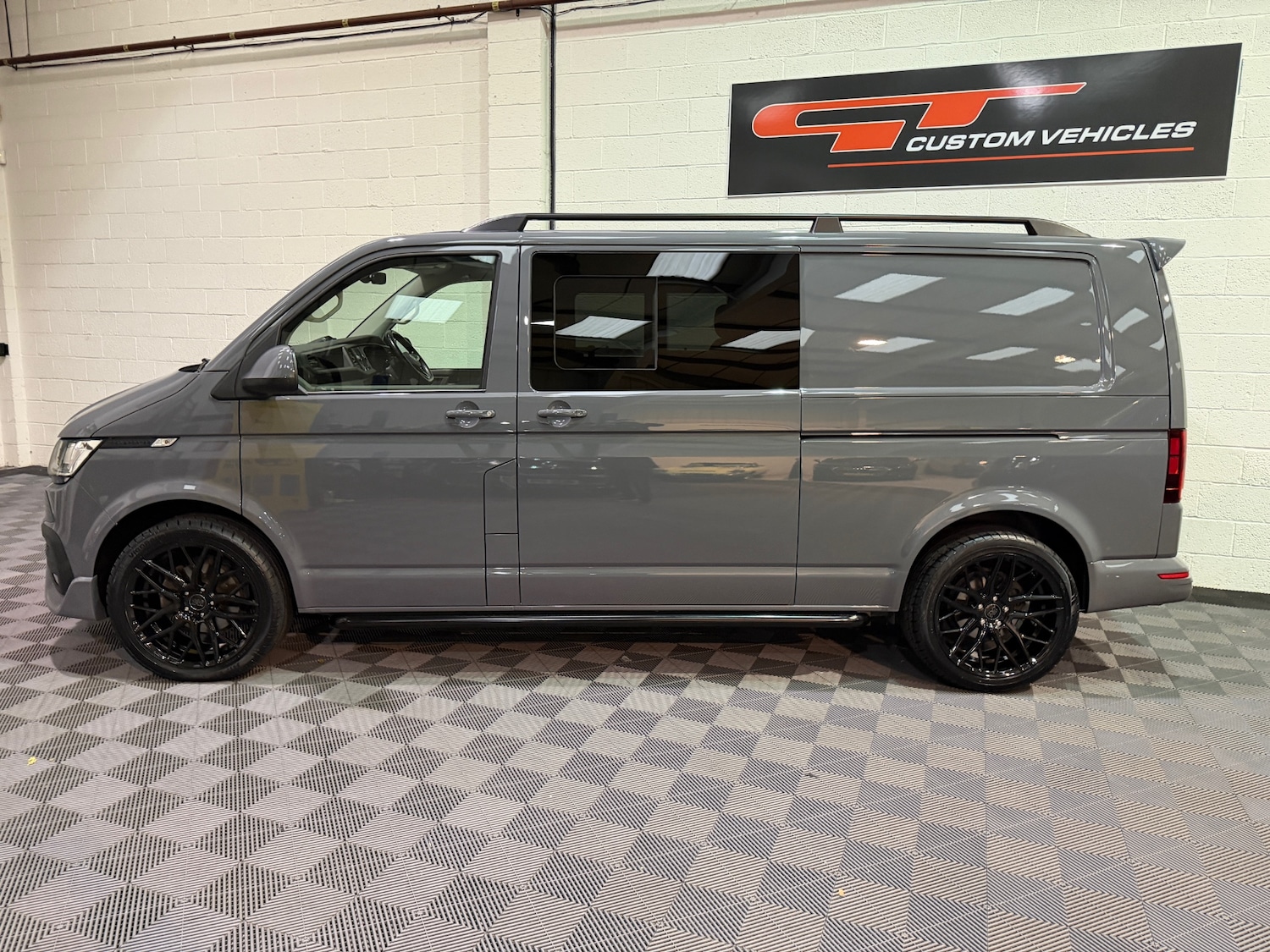 Used Volkswagen Transporter 2023 for sale - 77001927: Photo 5