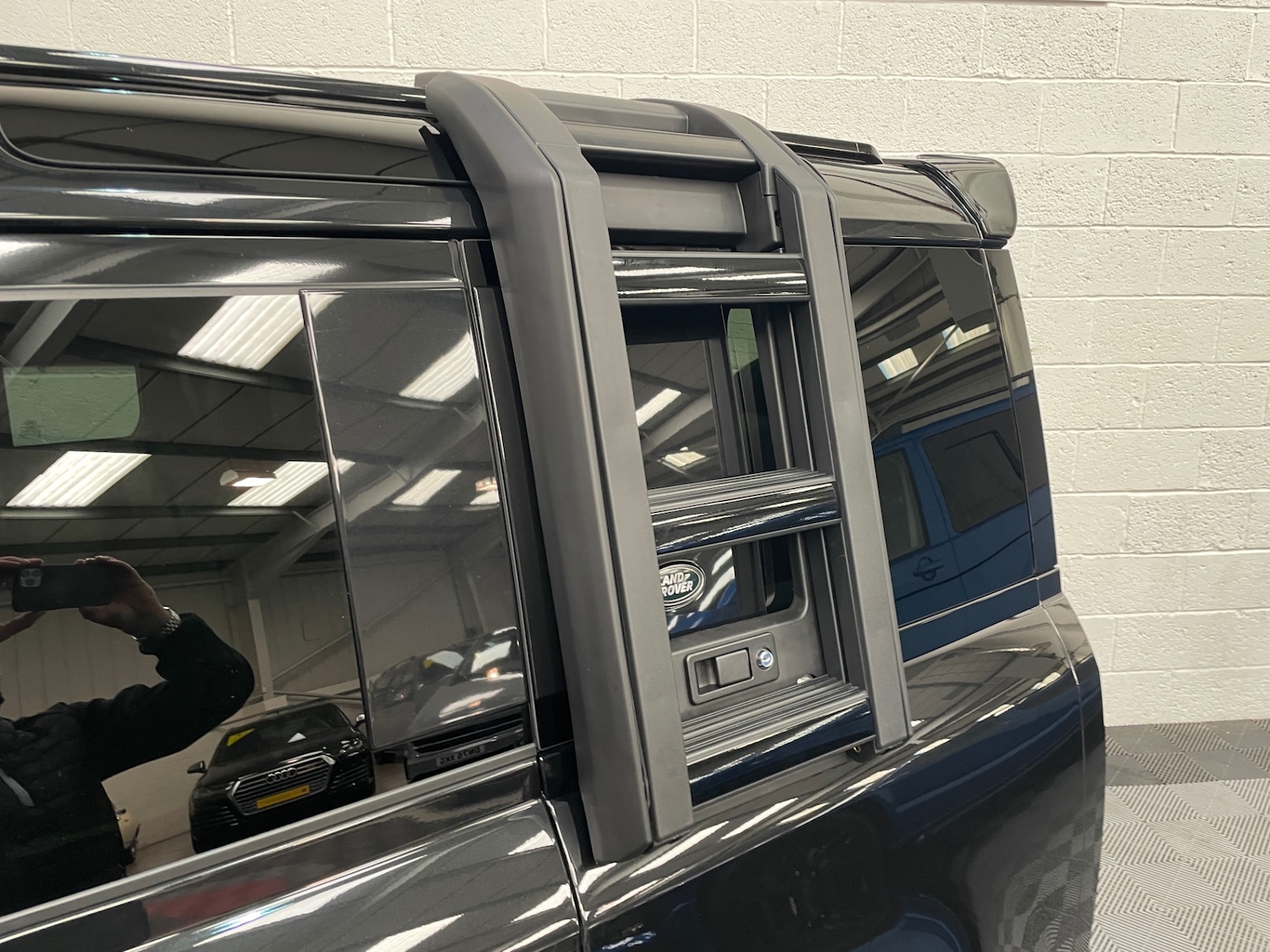 Used Land Rover Defender 2021 for sale - 76693515: Photo 16