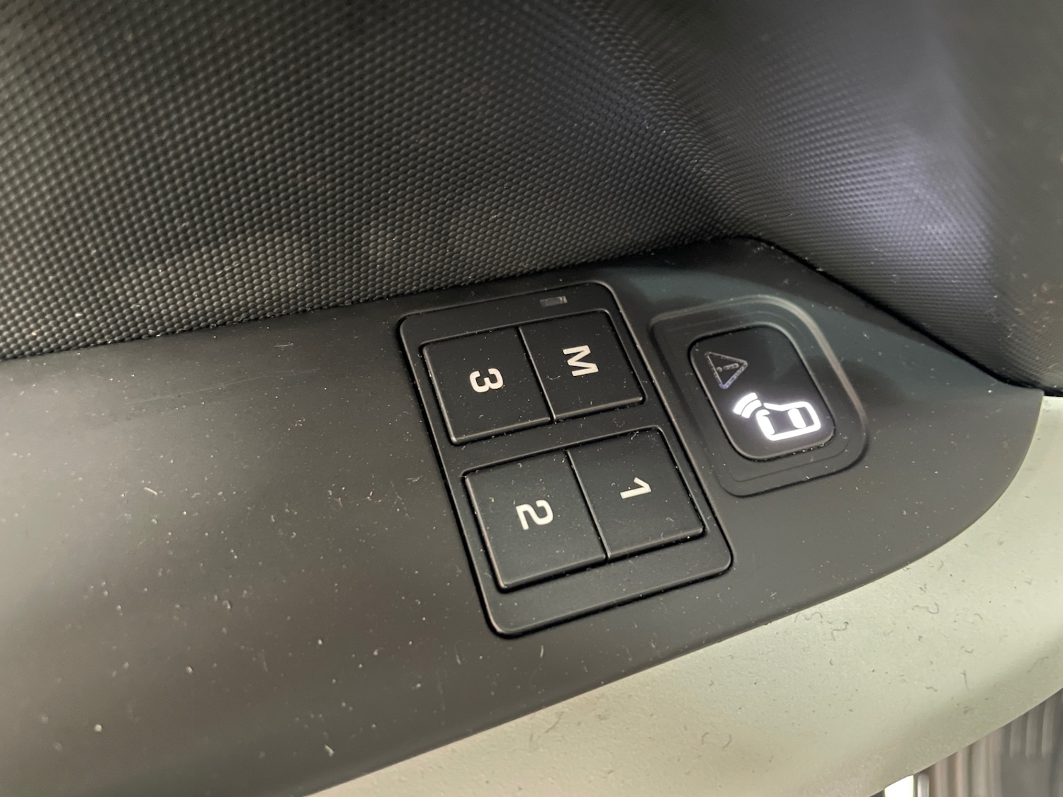 Used Land Rover Defender 2021 for sale - 76693515: Photo 25