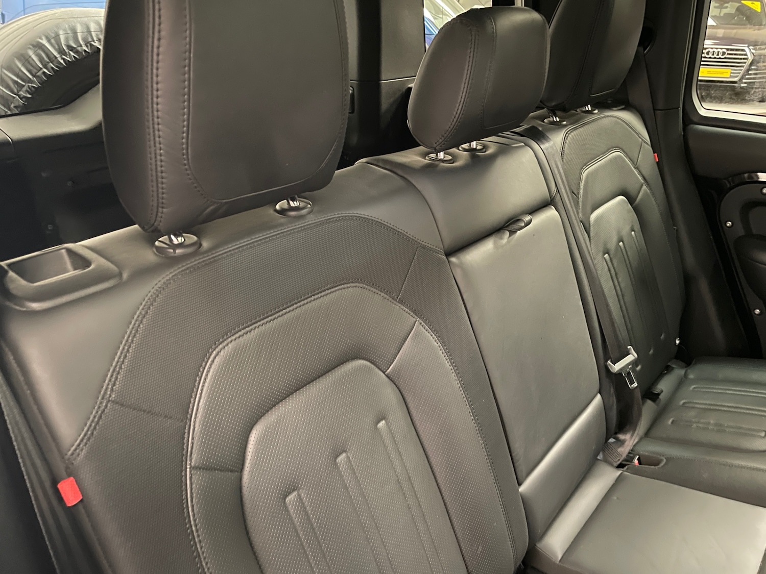 Used Land Rover Defender 2021 for sale - 76693515: Photo 33