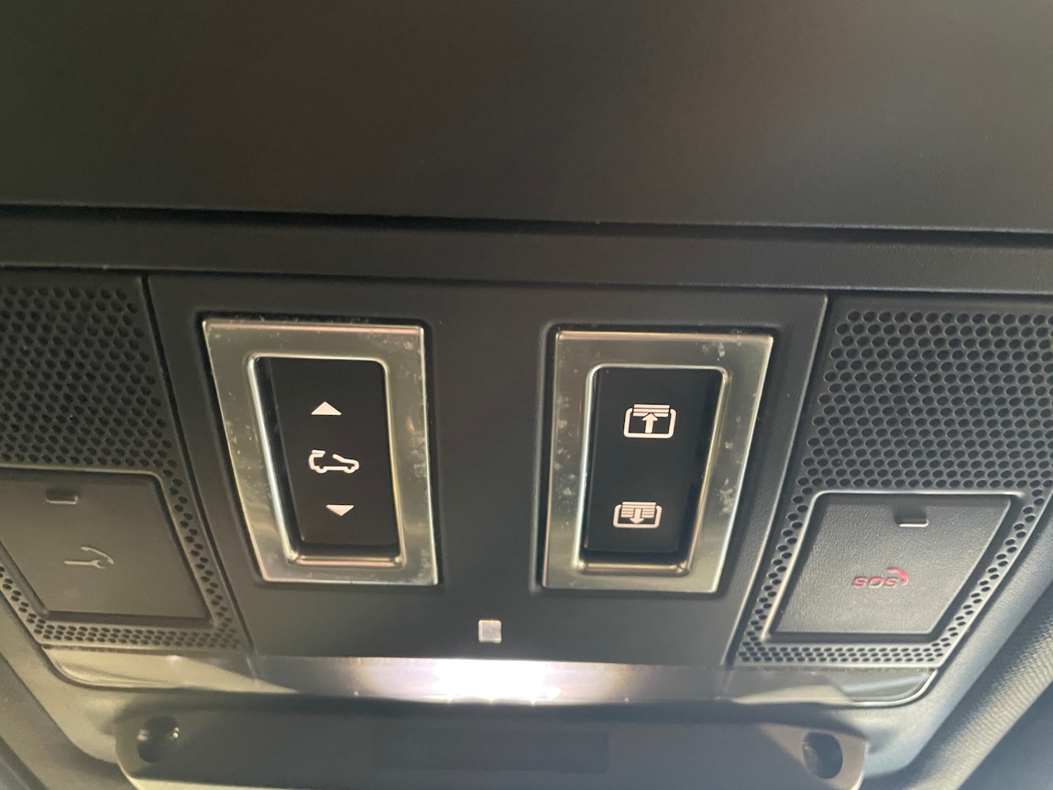 Used Land Rover Defender 2021 for sale - 76693515: Photo 51