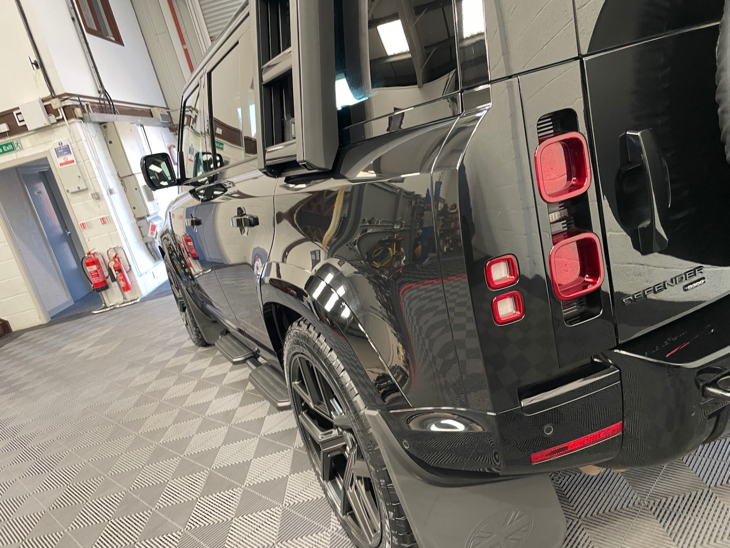 Used Land Rover Defender 2021 for sale - 76693515: Photo 64