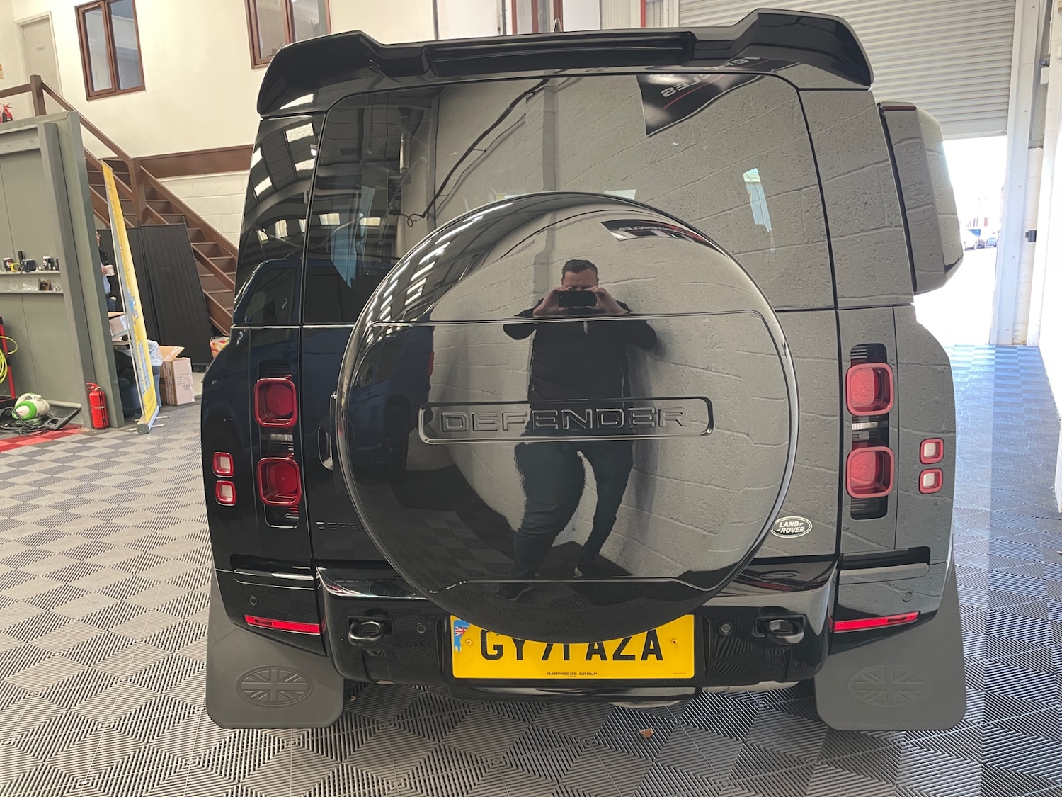 Used Land Rover Defender 2021 for sale - 76693515: Photo 8