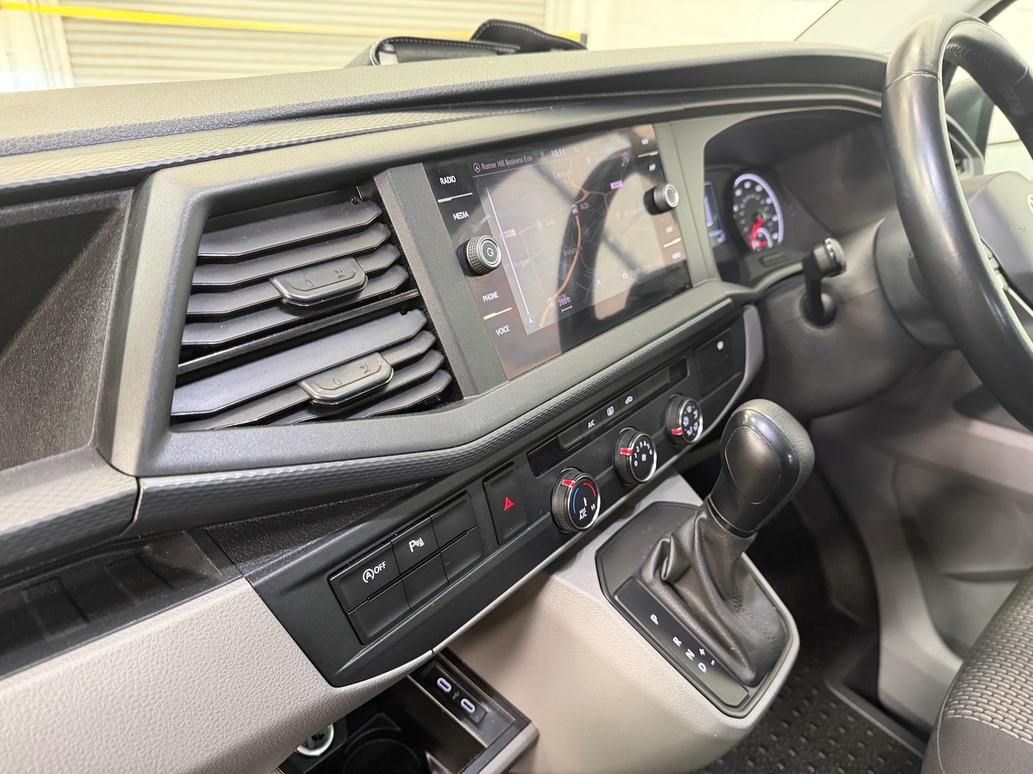 Used Volkswagen Transporter 2021 for sale - 77819099: Photo 32