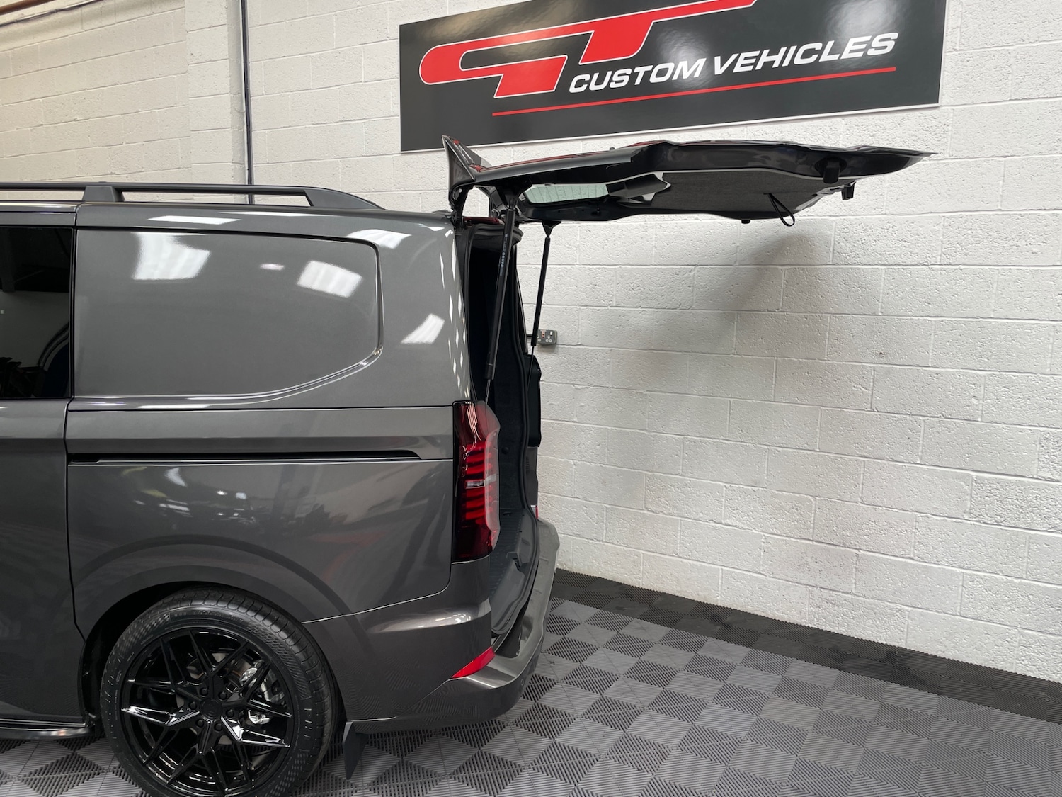 Used Volkswagen Transporter 2025 for sale - 76113911: Photo 16