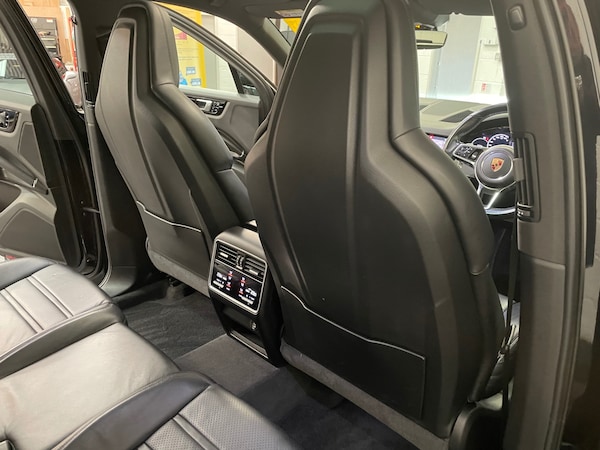 Used Porsche Cayenne 2018 for sale - 73000954: Photo 12