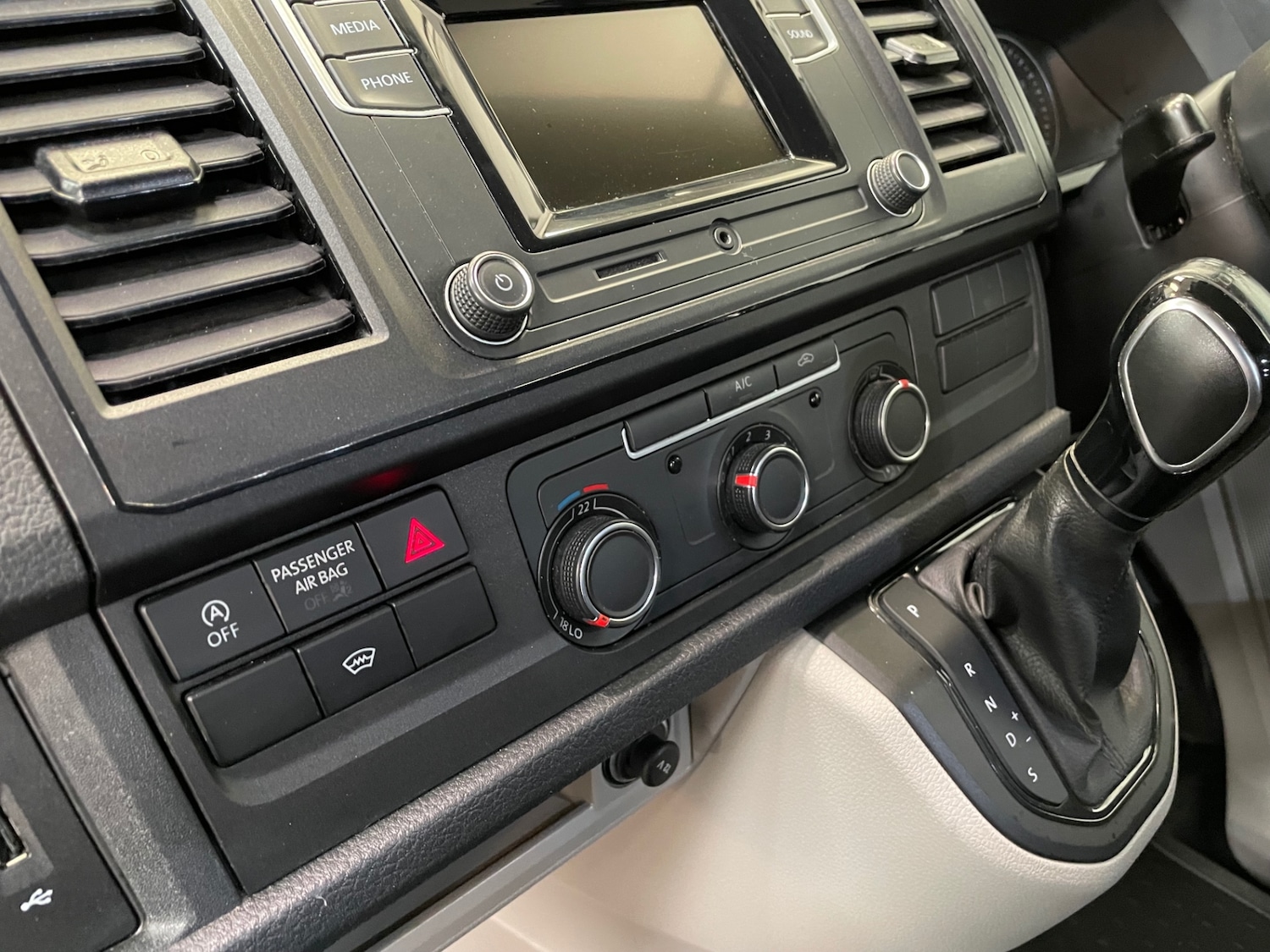 Used Volkswagen Transporter 2019 for sale - 78122308: Photo 37