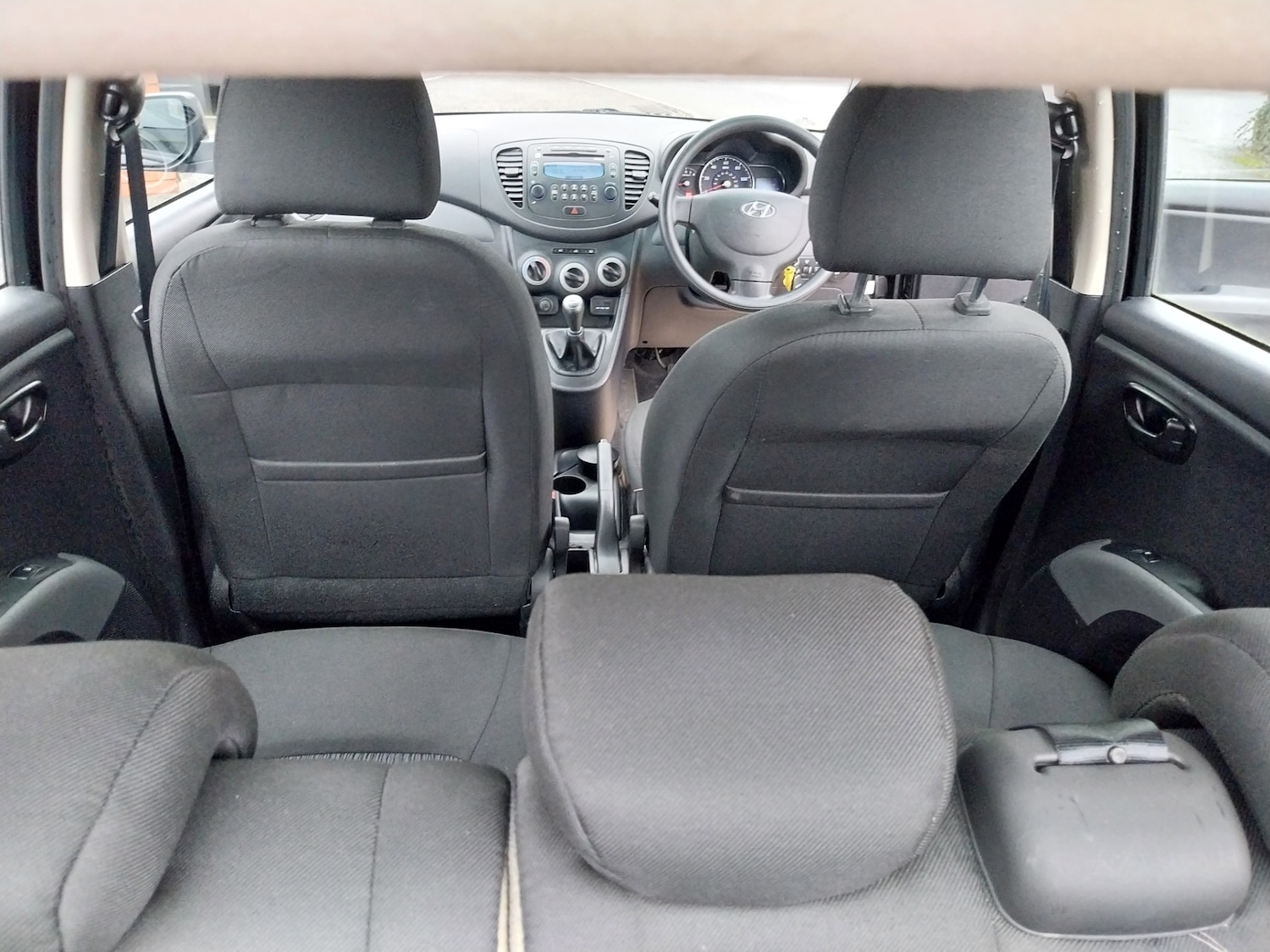 Used Hyundai i10 2013 for sale - 76982611: Photo 17