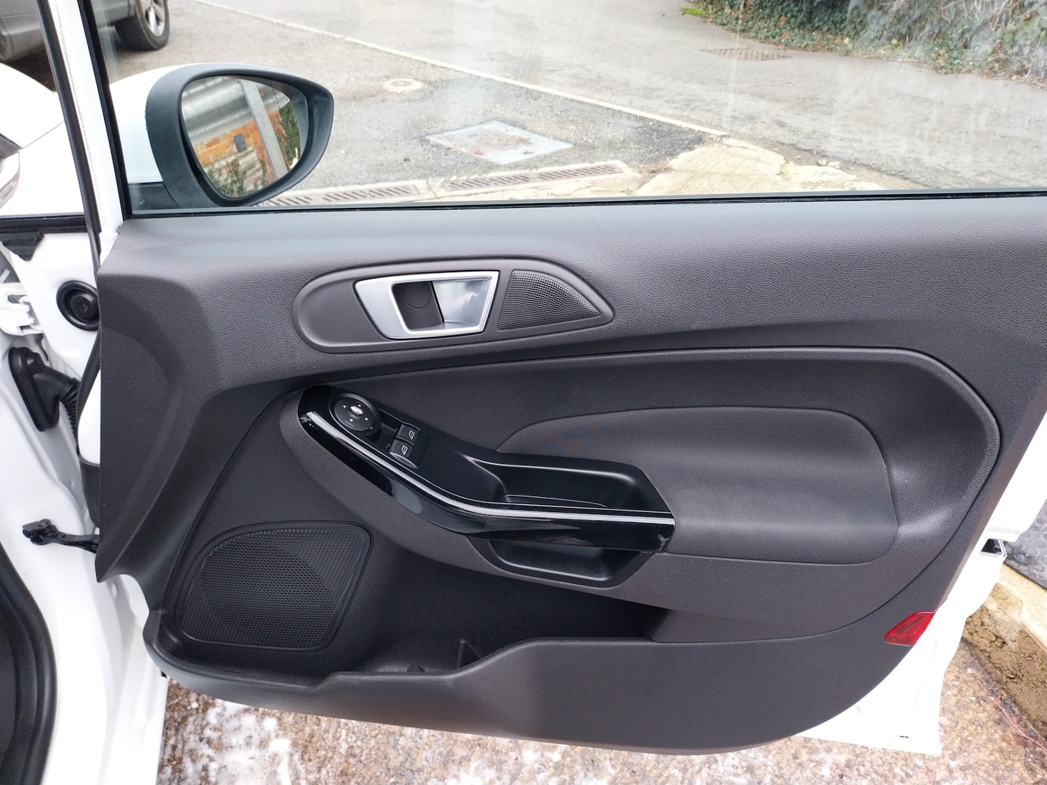 Used Ford Fiesta 2014 for sale - 76682305: Photo 12