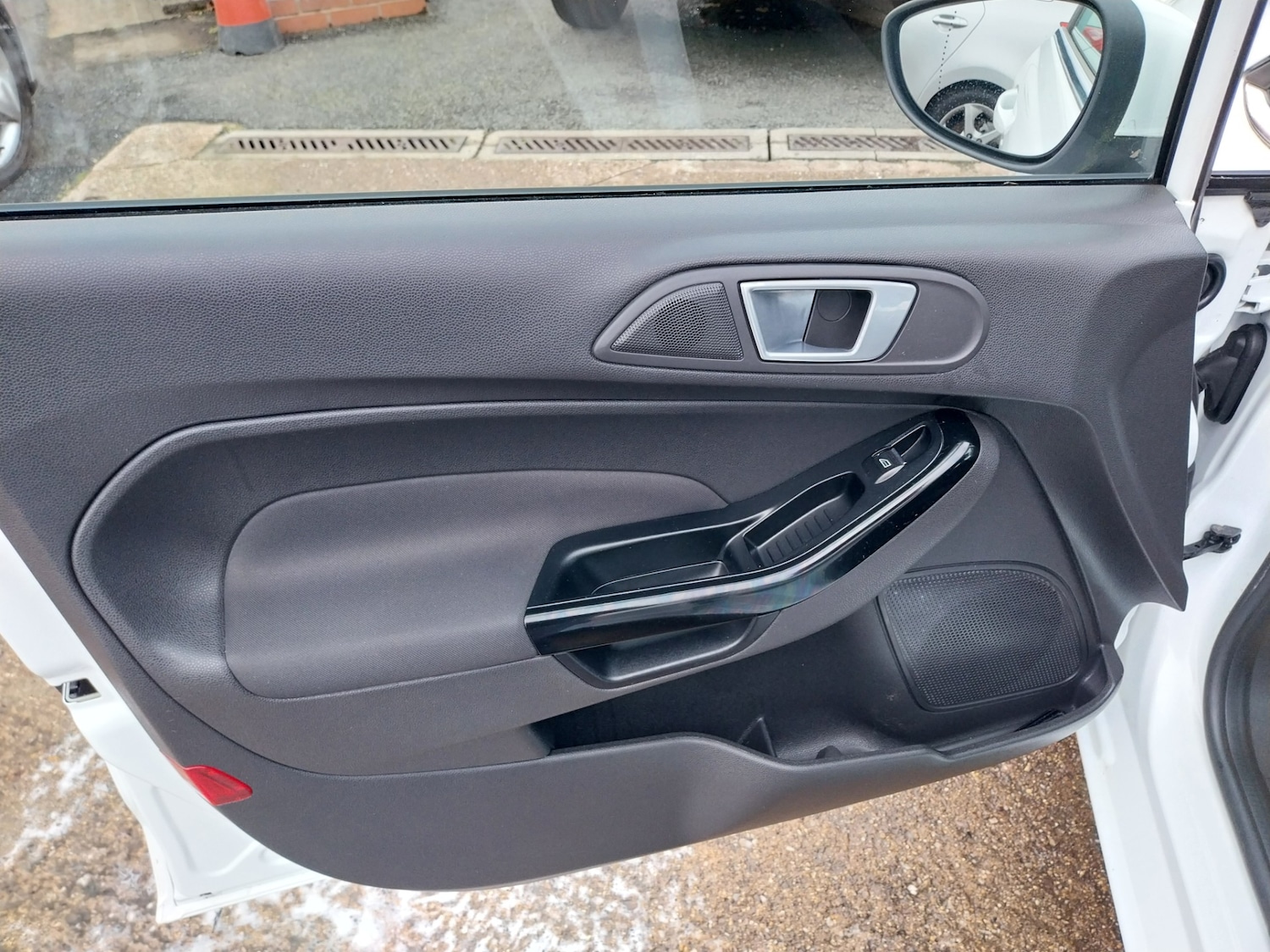 Used Ford Fiesta 2014 for sale - 76682305: Photo 22