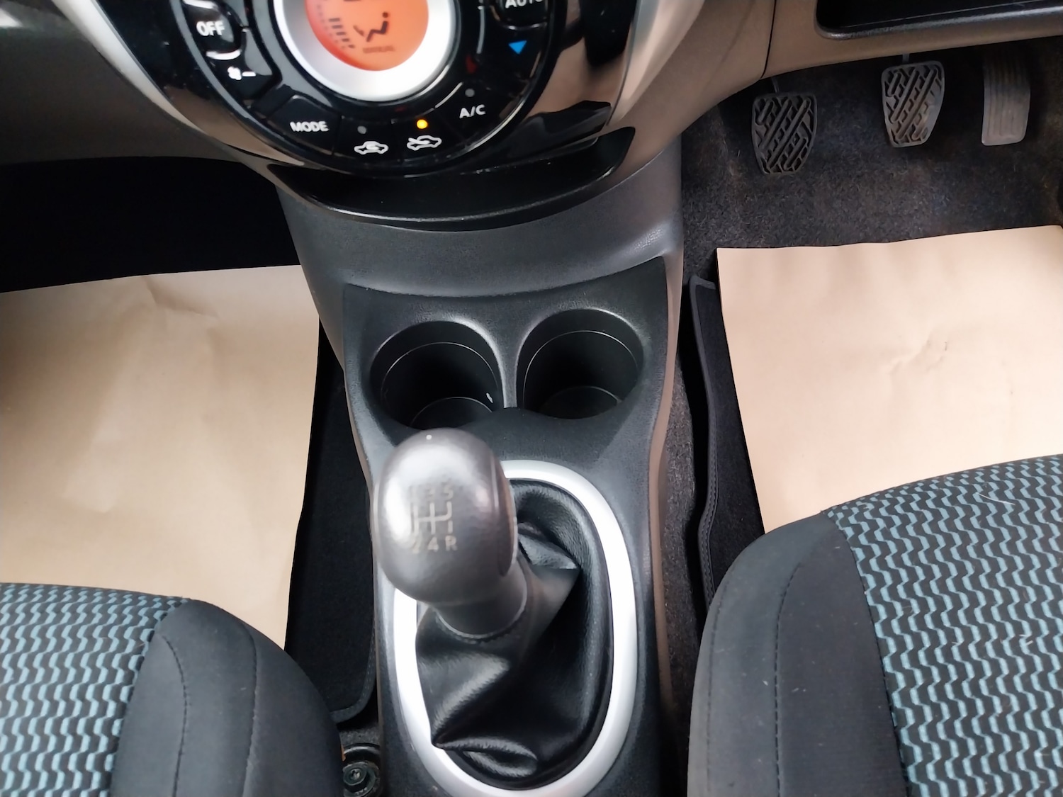 Used Nissan Note 2015 for sale - 76720432: Photo 13