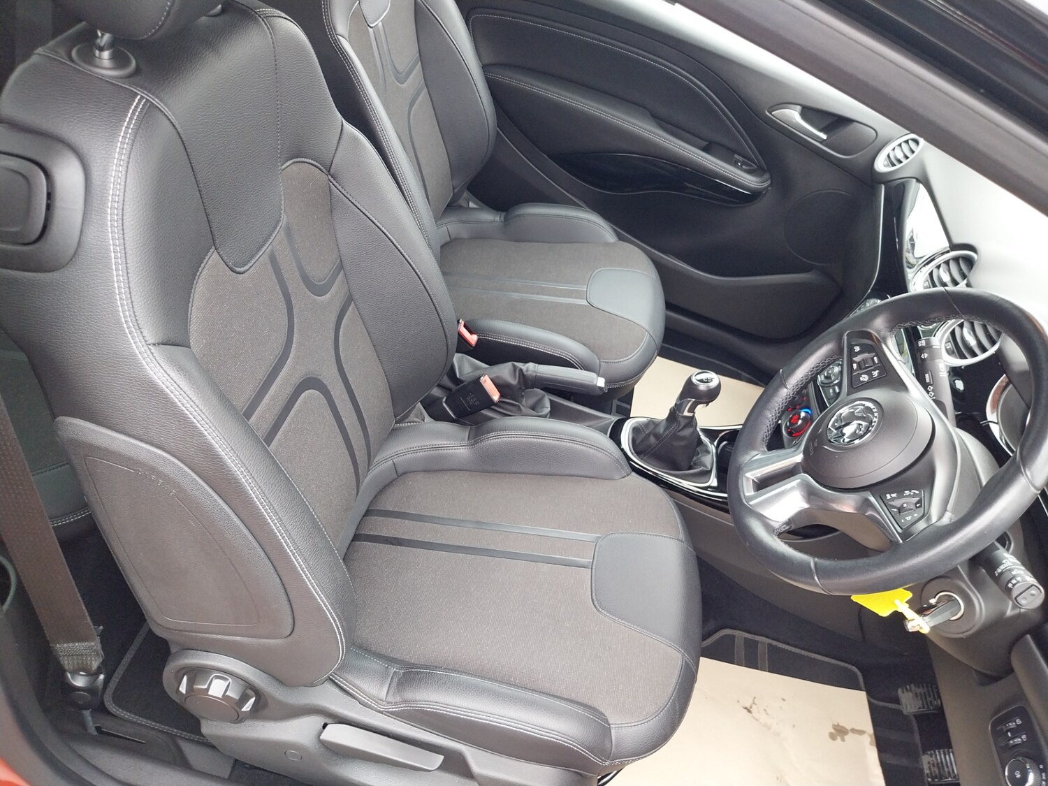 Used Vauxhall ADAM 2015 for sale - 76220343: Photo 15