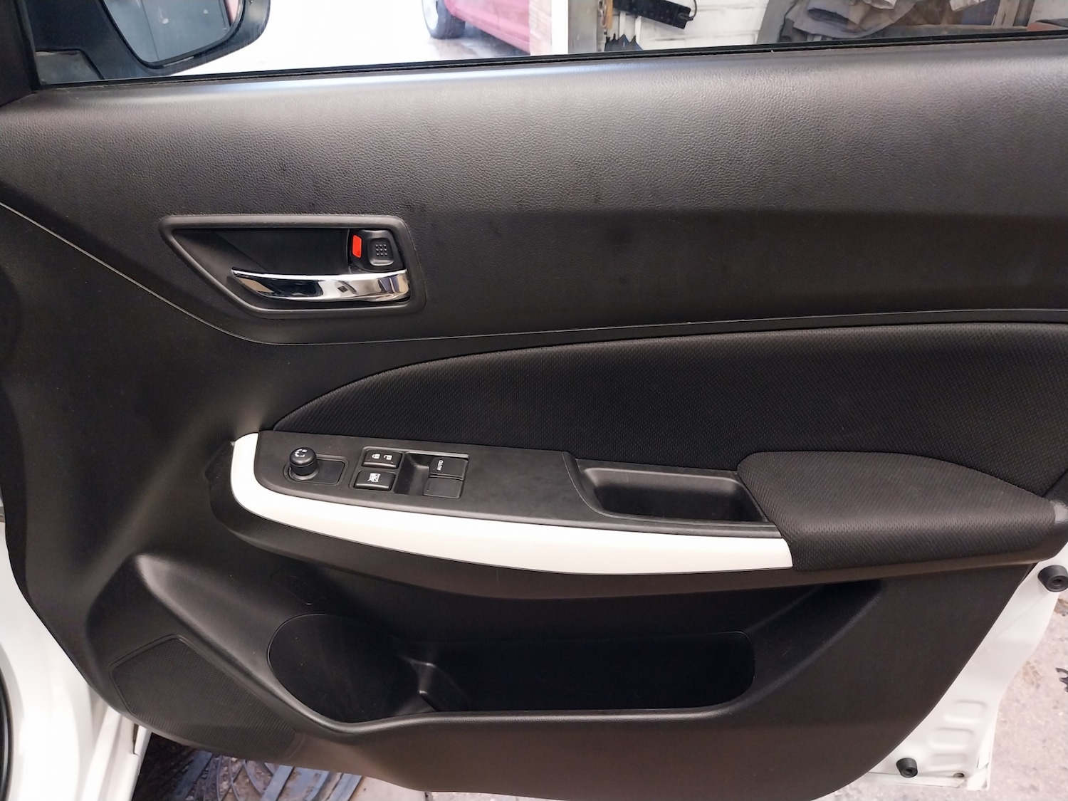 Used Suzuki Swift 2017 for sale - 77679095: Photo 12