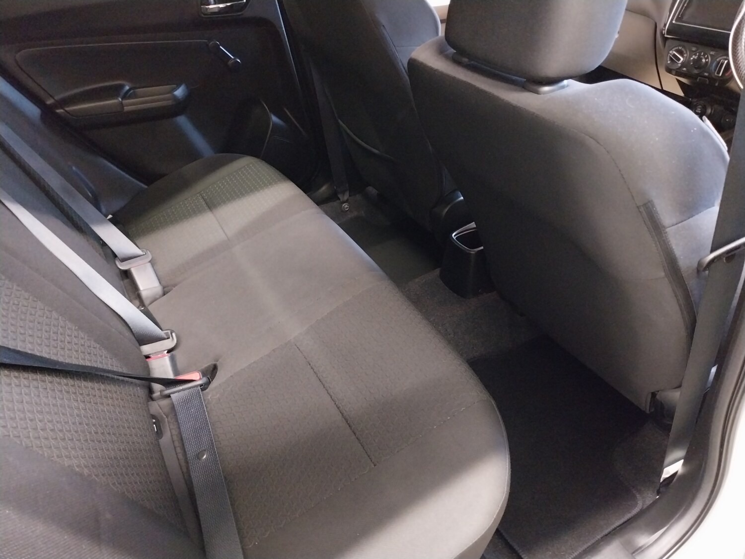 Used Suzuki Swift 2017 for sale - 77679095: Photo 15