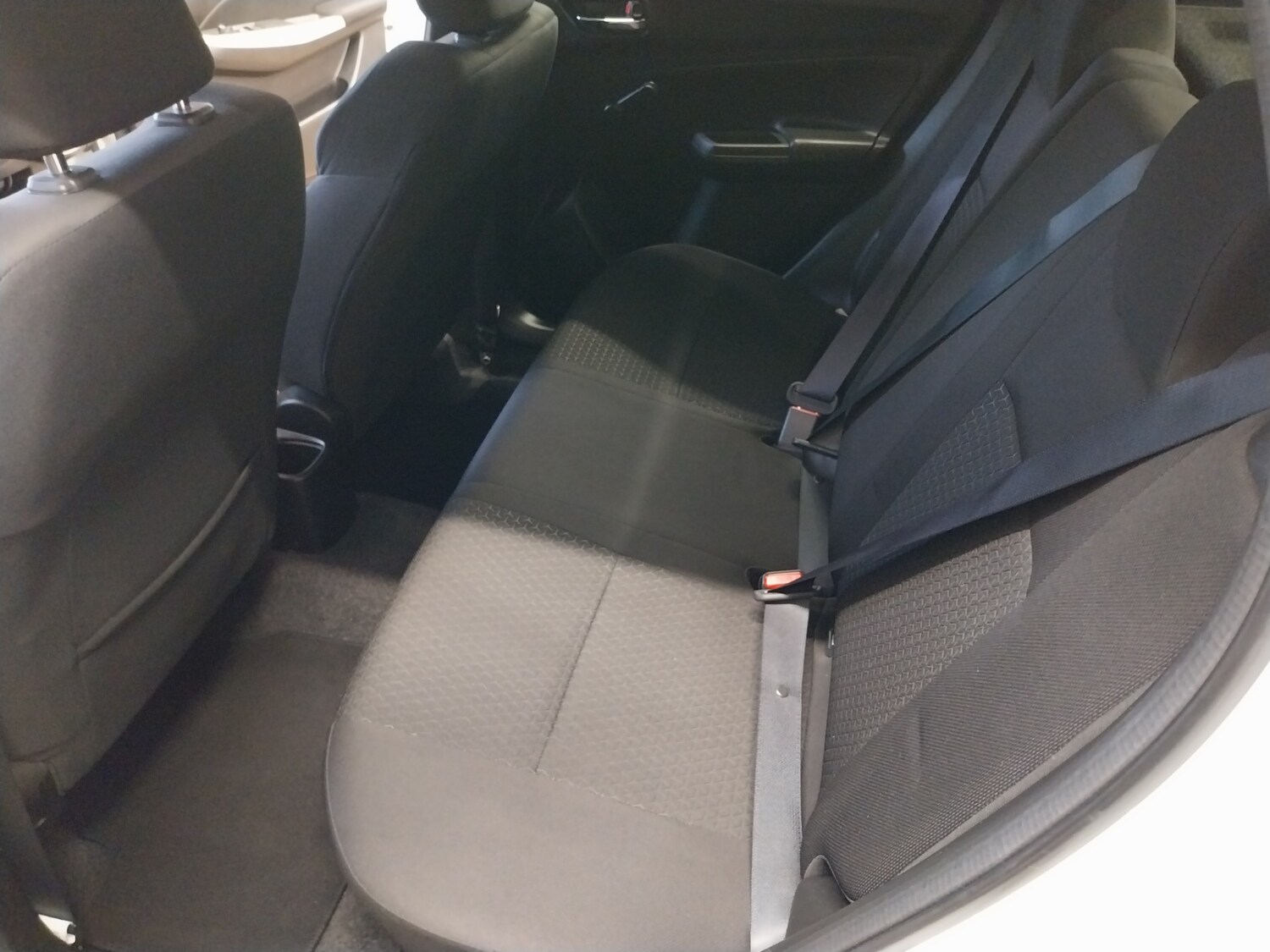 Used Suzuki Swift 2017 for sale - 77679095: Photo 18