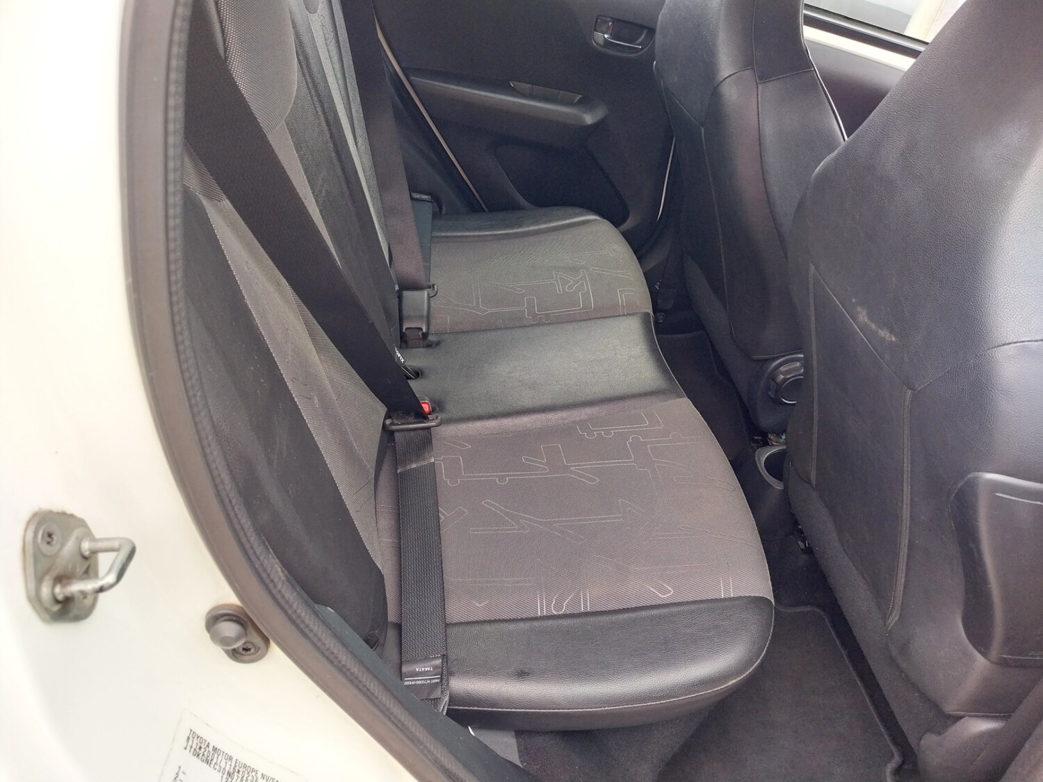 Used Toyota AYGO 2015 for sale - 77579235: Photo 16