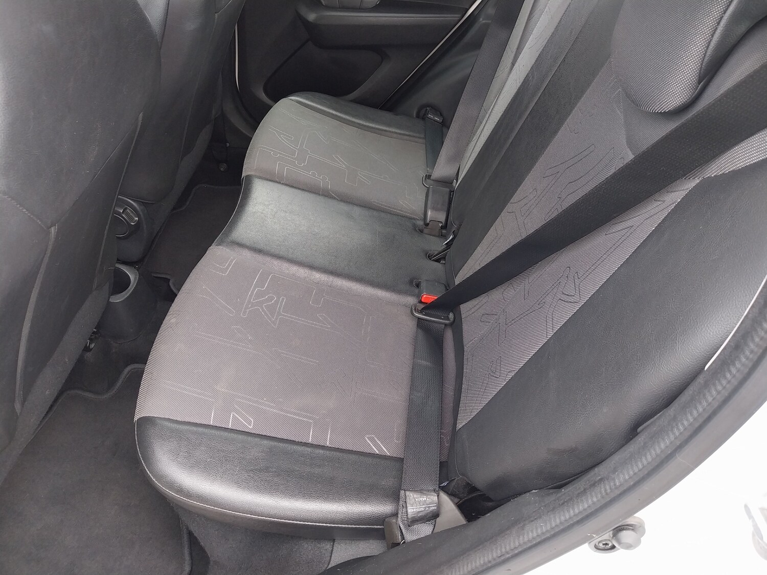 Used Toyota AYGO 2015 for sale - 77579235: Photo 18