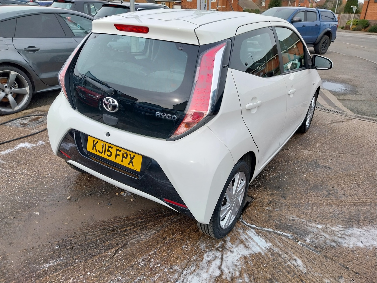 Used Toyota AYGO 2015 for sale - 77579235: Photo 5