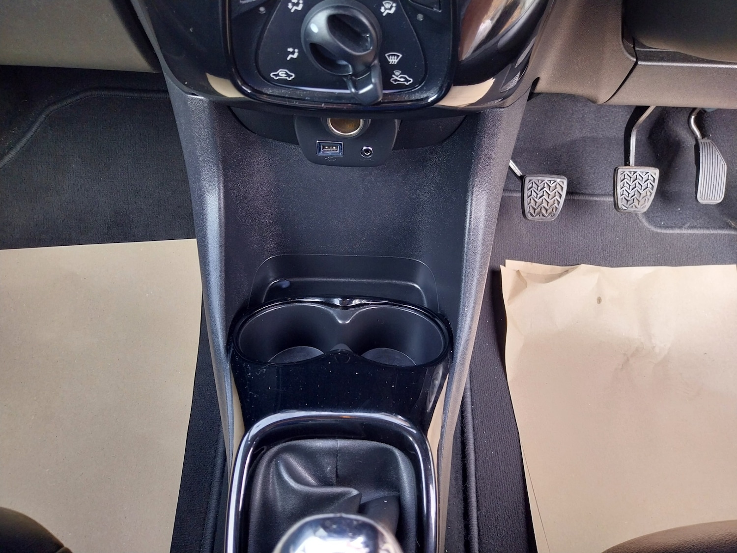 Used Toyota AYGO 2014 for sale - 77984079: Photo 13