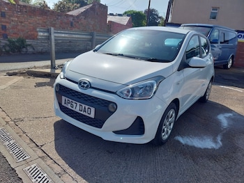 Used Hyundai i10 2017 for sale - 78732977: Photo