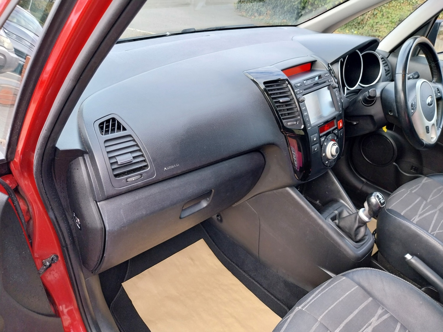 Used Kia Venga 2014 for sale - 76383441: Photo 19