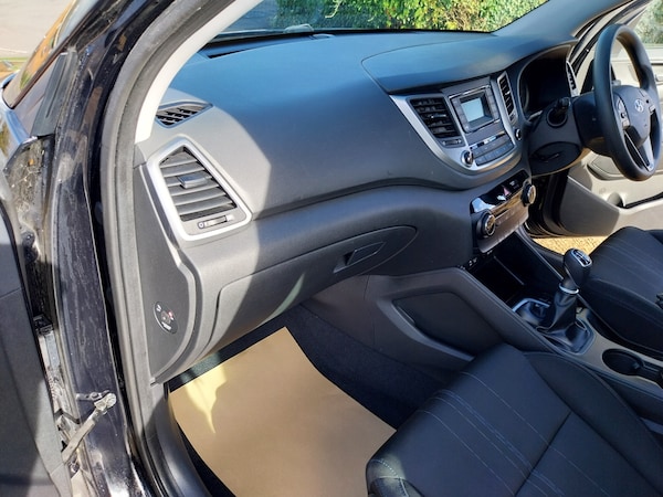 Used Hyundai TUCSON 2017 for sale - 76330183: Photo 18