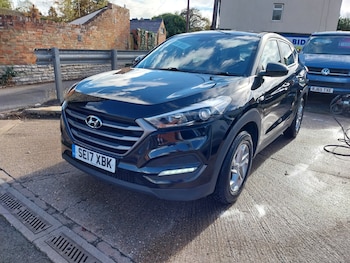 Used Hyundai TUCSON 2017 for sale - 76330183: Photo 3