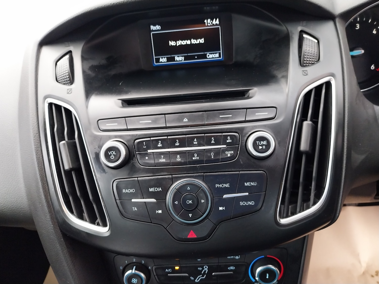 Used Ford Focus 2015 for sale - 76426842: Photo 12