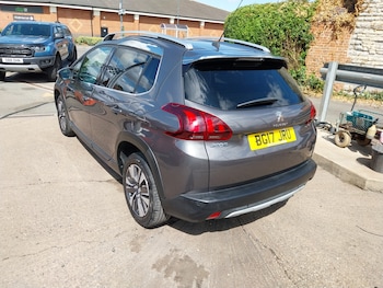 Used Peugeot 2008 2017 for sale - 79571206: Photo