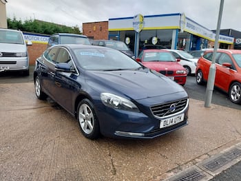 Used Volvo V40 2014 for sale - 79705736: Photo