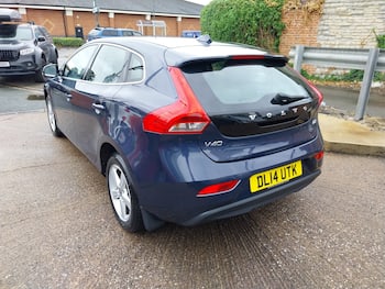 Used Volvo V40 2014 for sale - 79705736: Photo