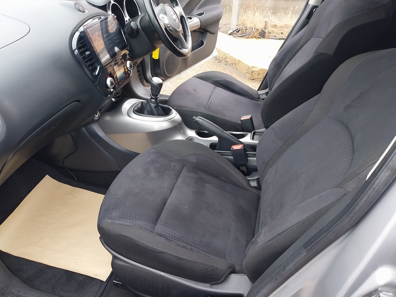 Used Nissan Juke 2011 for sale - 76402527: Photo 19