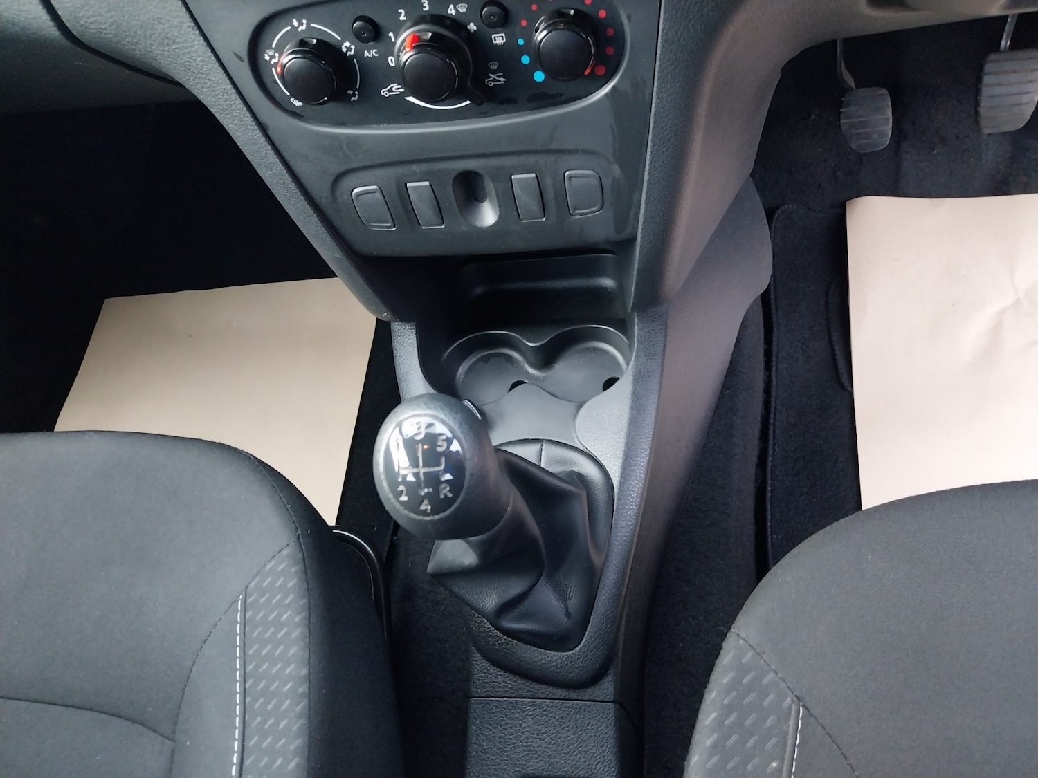 Used Dacia Sandero 2018 for sale - 77353874: Photo 13