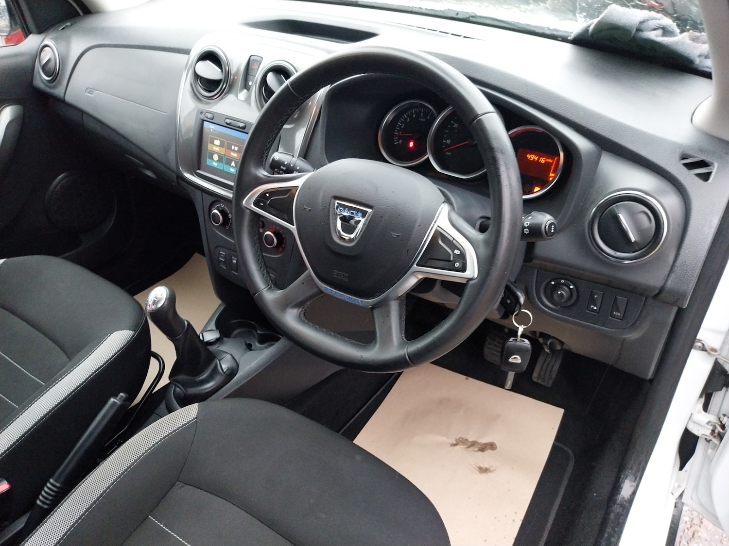 Used Dacia Sandero Stepway 2018 for sale - 76980787: Photo 12