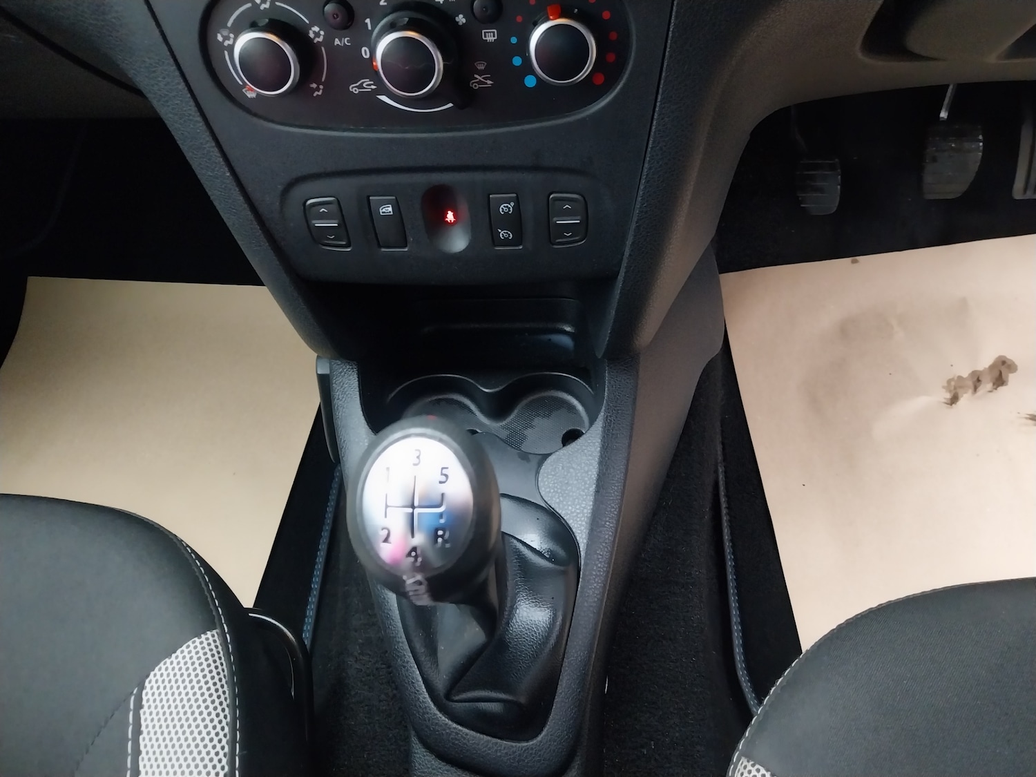 Used Dacia Sandero Stepway 2018 for sale - 76980787: Photo 13