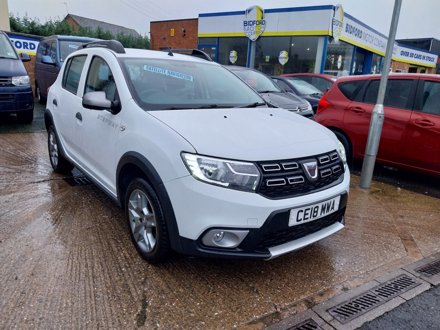 Used Dacia Sandero Stepway 2018 for sale - 76980787: Photo 2