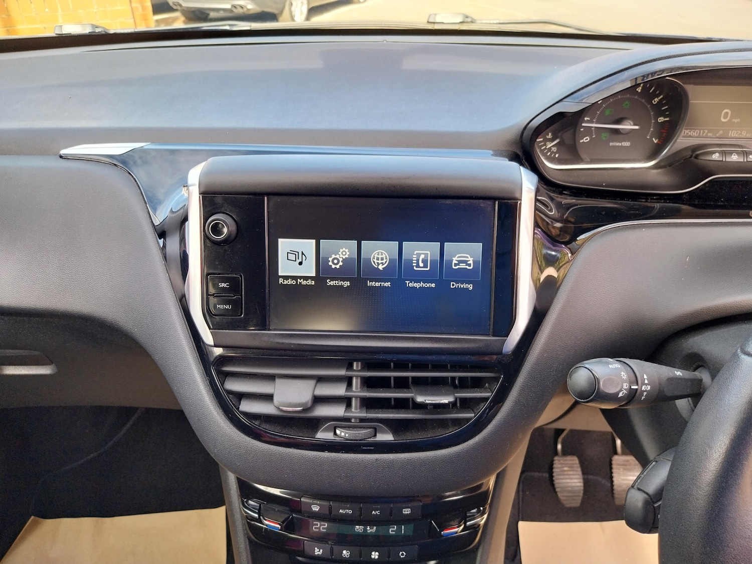 Used Peugeot 208 2015 for sale - 77916191: Photo 15