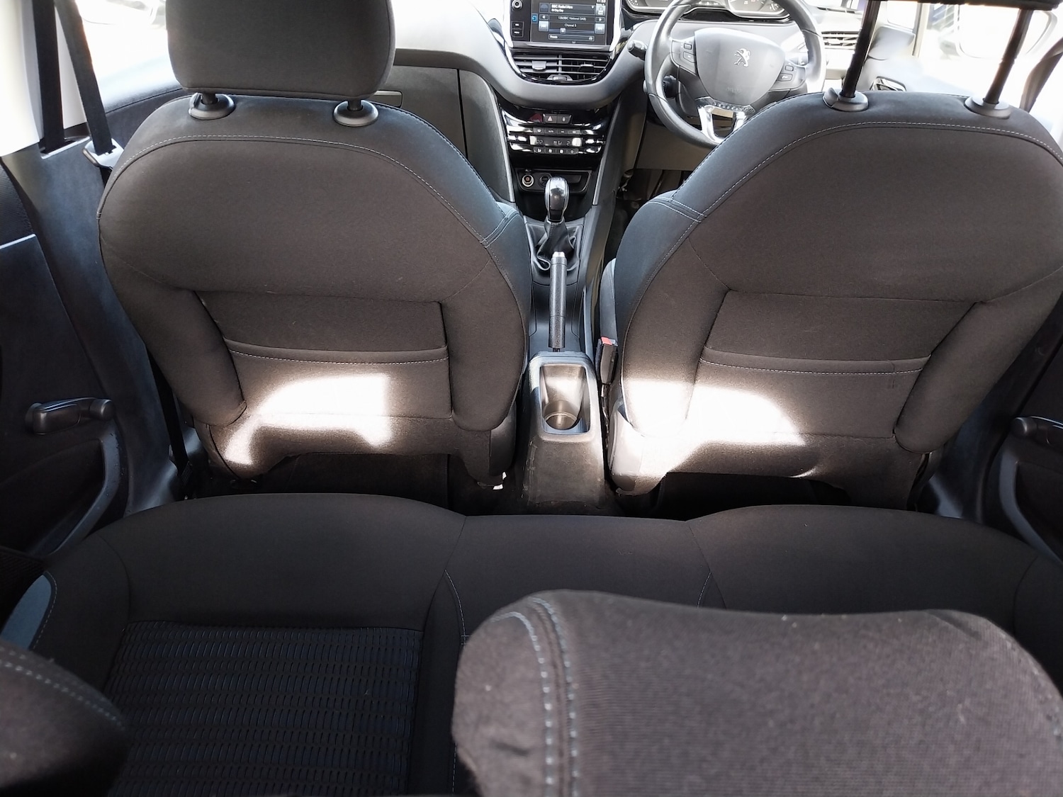 Used Peugeot 208 2015 for sale - 77916191: Photo 18